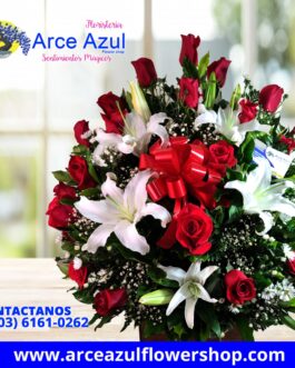 AAA-08 Arreglo de rosas rojas y lirios