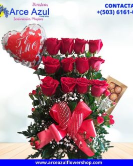 AAA-24 Arreglo de rosas rojas, globos y chocolates